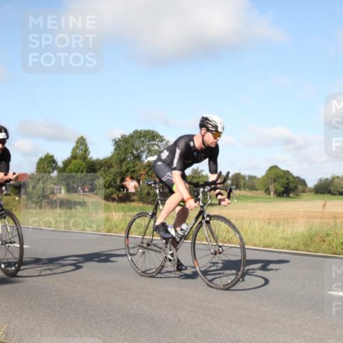 25.08.2024 - Elbe Triathlon Hamburg Fuchs,  Jonas http://msf.ph/oto/6829312 25.08.2024 09:41:18 Radfahren 207, 110, 236, 163, 193, 180, 185, 293 meine-sportfotos.de