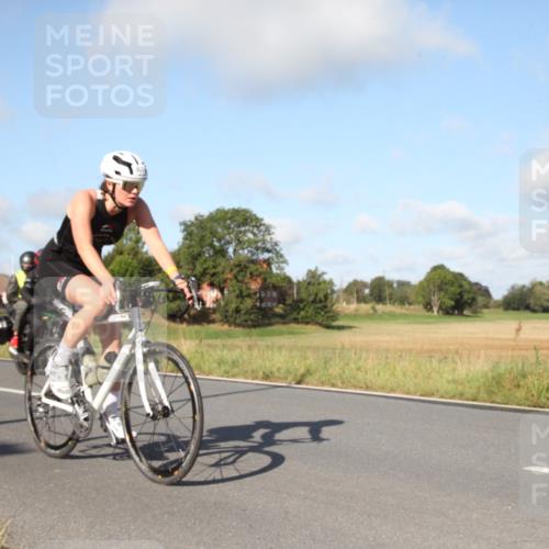 25.08.2024 - Elbe Triathlon Hamburg Fuchs,  Jonas http://msf.ph/oto/6829324 25.08.2024 09:41:23 Radfahren 193, 180, 185, 293, 470 meine-sportfotos.de