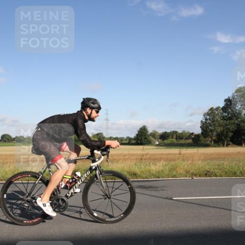 25.08.2024 - Elbe Triathlon Hamburg Fuchs,  Jonas http://msf.ph/oto/6829325 25.08.2024 09:08:03 Radfahren 169, 180, 311, 34 meine-sportfotos.de