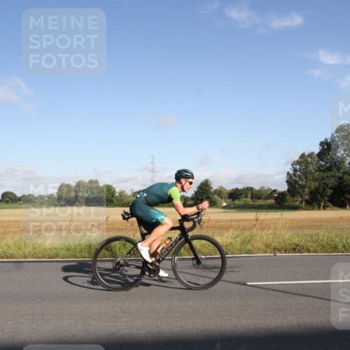 25.08.2024 - Elbe Triathlon Hamburg Fuchs,  Jonas http://msf.ph/oto/6829359 25.08.2024 09:08:20 Radfahren 204, 275, 236, 42, 153, 120 meine-sportfotos.de