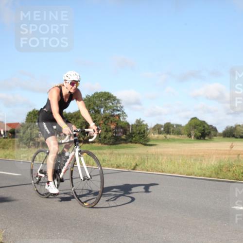 25.08.2024 - Elbe Triathlon Hamburg Fuchs,  Jonas http://msf.ph/oto/6829398 25.08.2024 09:42:20 Radfahren 398, 515, 166, 421, 545 meine-sportfotos.de