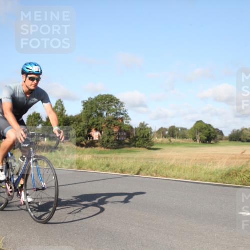 25.08.2024 - Elbe Triathlon Hamburg Fuchs,  Jonas http://msf.ph/oto/6829416 25.08.2024 09:42:29 Radfahren 421, 545, 285, 235, 372, 378, 215, 157 meine-sportfotos.de