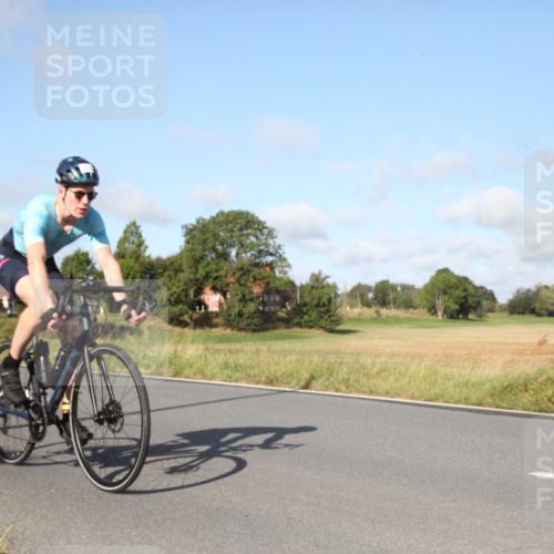 25.08.2024 - Elbe Triathlon Hamburg Fuchs,  Jonas http://msf.ph/oto/6829419 25.08.2024 09:42:29 Radfahren 421, 545, 285, 235, 372, 378, 215, 157 meine-sportfotos.de