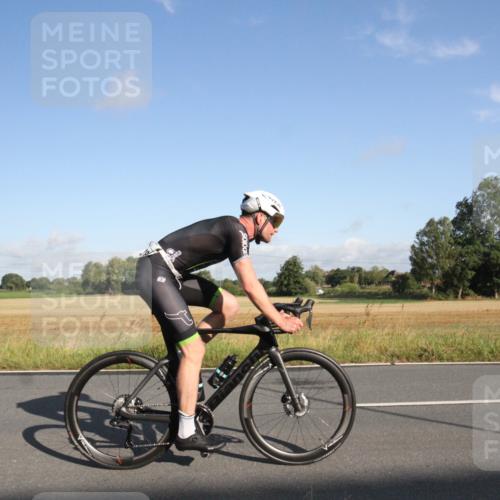 25.08.2024 - Elbe Triathlon Hamburg Fuchs,  Jonas http://msf.ph/oto/6829436 25.08.2024 09:09:08 Radfahren 209, 241, 310, 278, 161, 105 meine-sportfotos.de