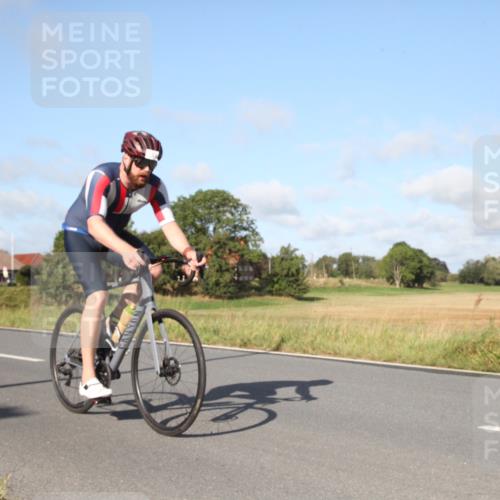 25.08.2024 - Elbe Triathlon Hamburg Fuchs,  Jonas http://msf.ph/oto/6829438 25.08.2024 09:42:36 Radfahren 372, 378, 215, 157, 525, 543 meine-sportfotos.de