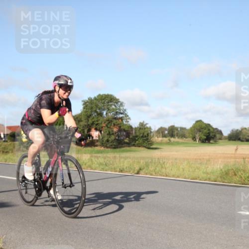 25.08.2024 - Elbe Triathlon Hamburg Fuchs,  Jonas http://msf.ph/oto/6829449 25.08.2024 09:42:40 Radfahren 157, 525, 543, 359, 282 meine-sportfotos.de