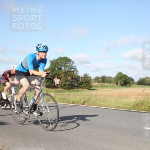 25.08.2024 - Elbe Triathlon Hamburg Fuchs,  Jonas http://msf.ph/oto/6829452 25.08.2024 09:42:45 Radfahren 543, 359, 282, 497 meine-sportfotos.de