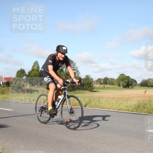 25.08.2024 - Elbe Triathlon Hamburg Fuchs,  Jonas http://msf.ph/oto/6829484 25.08.2024 09:43:15 Radfahren 376, 417, 150, 243, 507, 317, 530 meine-sportfotos.de