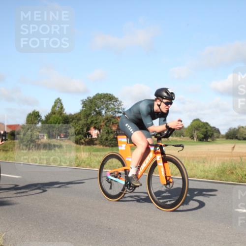 25.08.2024 - Elbe Triathlon Hamburg Fuchs,  Jonas http://msf.ph/oto/6829490 25.08.2024 09:43:18 Radfahren 417, 150, 243, 507, 317, 530, 165, 411 meine-sportfotos.de
