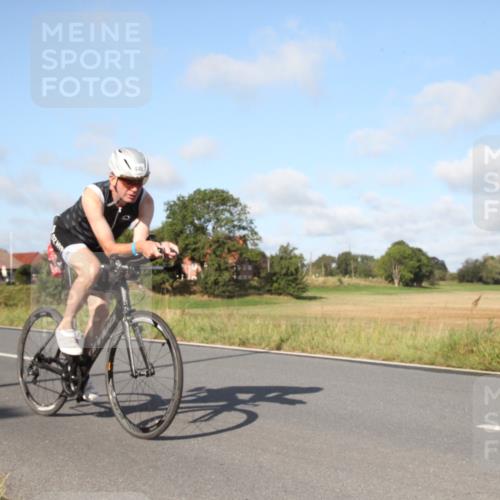 25.08.2024 - Elbe Triathlon Hamburg Fuchs,  Jonas http://msf.ph/oto/6829517 25.08.2024 09:43:26 Radfahren 530, 165, 411, 446, 264, 482, 233 meine-sportfotos.de