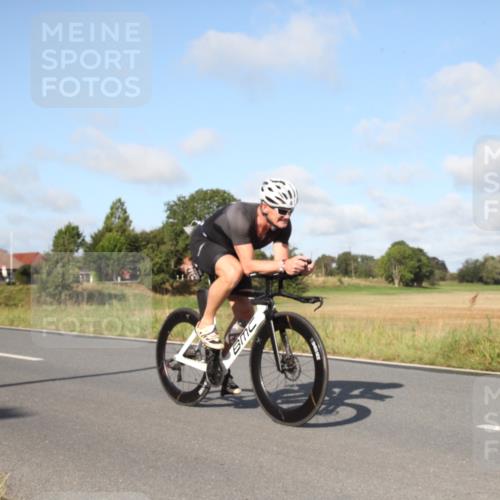 25.08.2024 - Elbe Triathlon Hamburg Fuchs,  Jonas http://msf.ph/oto/6829536 25.08.2024 09:43:38 Radfahren 388, 447 meine-sportfotos.de