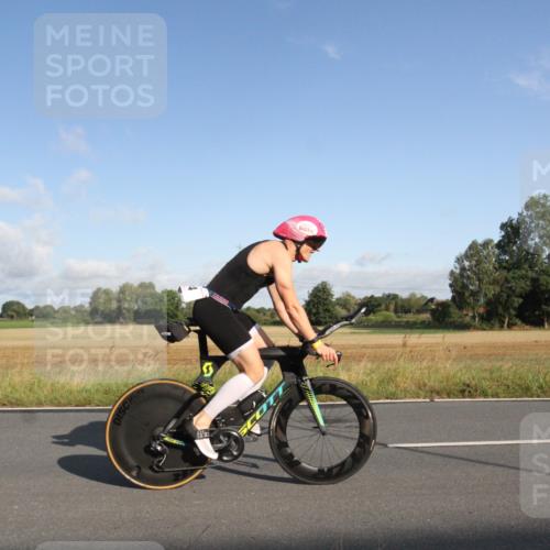25.08.2024 - Elbe Triathlon Hamburg Fuchs,  Jonas http://msf.ph/oto/6829545 25.08.2024 09:10:46 Radfahren 309, 122, 74, 230, 77 meine-sportfotos.de