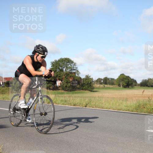 25.08.2024 - Elbe Triathlon Hamburg Fuchs,  Jonas http://msf.ph/oto/6829548 25.08.2024 09:44:00 Radfahren 270, 341, 251, 528 meine-sportfotos.de