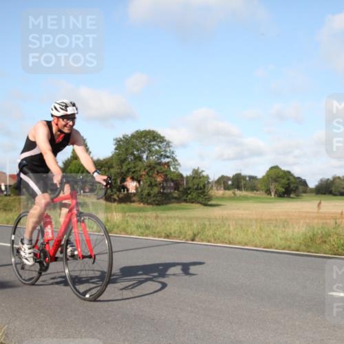 25.08.2024 - Elbe Triathlon Hamburg Fuchs,  Jonas http://msf.ph/oto/6829558 25.08.2024 09:44:04 Radfahren 341, 251, 528, 200 meine-sportfotos.de
