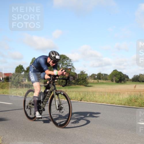 25.08.2024 - Elbe Triathlon Hamburg Fuchs,  Jonas http://msf.ph/oto/6829560 25.08.2024 09:44:09 Radfahren 528, 200, 130, 381 meine-sportfotos.de