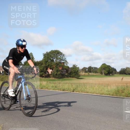 25.08.2024 - Elbe Triathlon Hamburg Fuchs,  Jonas http://msf.ph/oto/6829566 25.08.2024 09:44:12 Radfahren 200, 130, 381 meine-sportfotos.de