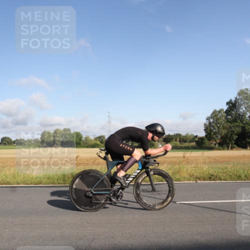 25.08.2024 - Elbe Triathlon Hamburg Fuchs,  Jonas http://msf.ph/oto/6829581 25.08.2024 09:11:18 Radfahren 134, 270, 47, 318, 226 meine-sportfotos.de