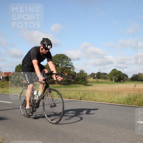 25.08.2024 - Elbe Triathlon Hamburg Fuchs,  Jonas http://msf.ph/oto/6829585 25.08.2024 09:44:29 Radfahren 249, 396, 242, 231, 384, 290, 276, 257 meine-sportfotos.de