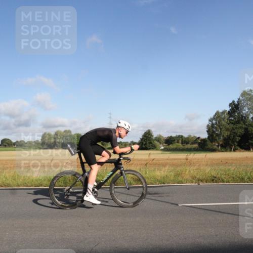 25.08.2024 - Elbe Triathlon Hamburg Fuchs,  Jonas http://msf.ph/oto/6829591 25.08.2024 09:11:24 Radfahren 47, 318, 226, 58 meine-sportfotos.de