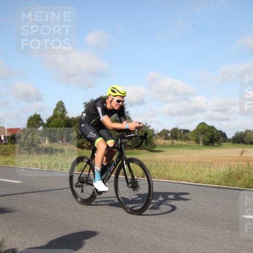 25.08.2024 - Elbe Triathlon Hamburg Fuchs,  Jonas http://msf.ph/oto/6829612 25.08.2024 09:44:49 Radfahren 330, 168, 211, 450 meine-sportfotos.de