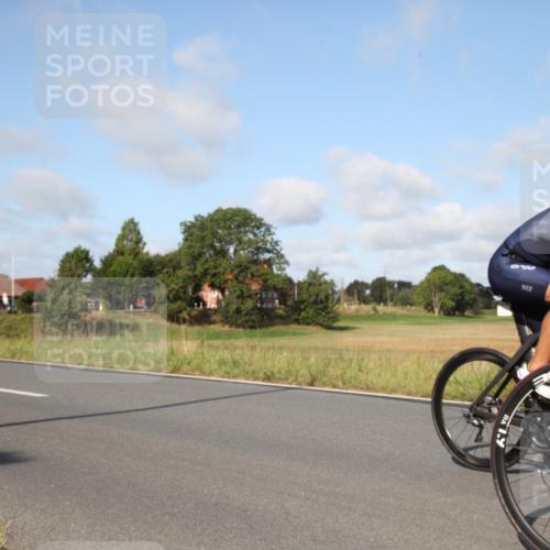 25.08.2024 - Elbe Triathlon Hamburg Fuchs,  Jonas http://msf.ph/oto/6829645 25.08.2024 09:45:11 Radfahren 438, 152, 469, 550, 274, 551, 254 meine-sportfotos.de
