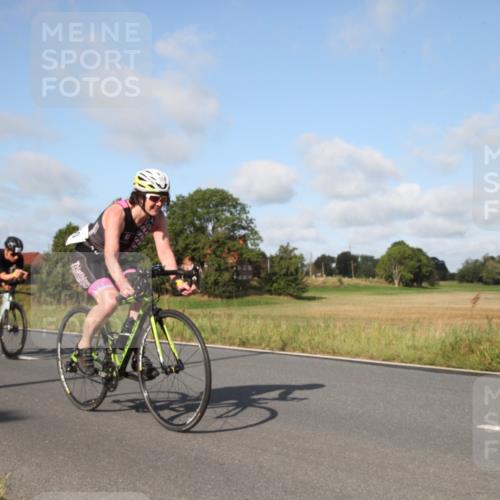 25.08.2024 - Elbe Triathlon Hamburg Fuchs,  Jonas http://msf.ph/oto/6829647 25.08.2024 09:45:13 Radfahren 438, 152, 469, 550, 274, 551, 254, 385, 407 meine-sportfotos.de