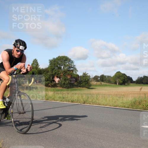 25.08.2024 - Elbe Triathlon Hamburg Fuchs,  Jonas http://msf.ph/oto/6829666 25.08.2024 09:45:20 Radfahren 385, 407, 345, 475, 305, 495, 355, 401, 131 meine-sportfotos.de
