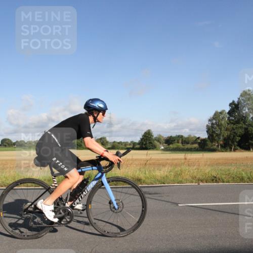 25.08.2024 - Elbe Triathlon Hamburg Fuchs,  Jonas http://msf.ph/oto/6829702 25.08.2024 09:13:01 Radfahren 145, 130 meine-sportfotos.de