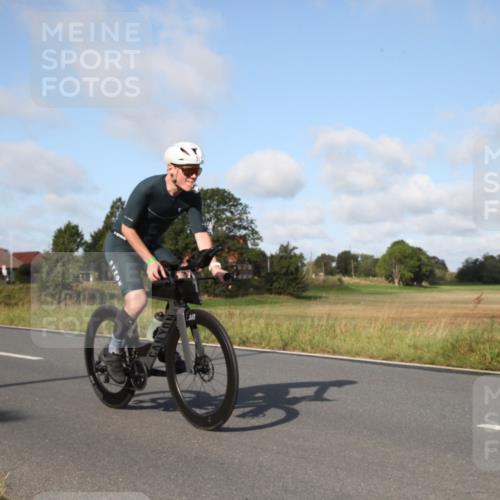 25.08.2024 - Elbe Triathlon Hamburg Fuchs,  Jonas http://msf.ph/oto/6829706 25.08.2024 09:45:35 Radfahren 138, 374, 277, 520, 351, 170, 383 meine-sportfotos.de