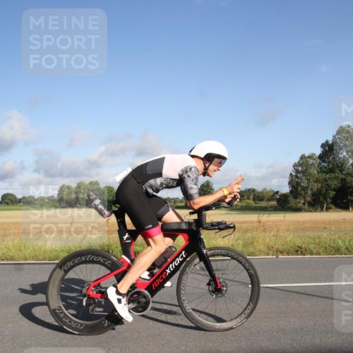 25.08.2024 - Elbe Triathlon Hamburg Fuchs,  Jonas http://msf.ph/oto/6829728 25.08.2024 09:13:41 Radfahren 138, 55, 143 meine-sportfotos.de