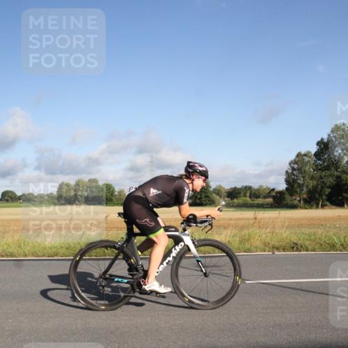 25.08.2024 - Elbe Triathlon Hamburg Fuchs,  Jonas http://msf.ph/oto/6829734 25.08.2024 09:13:44 Radfahren 138, 55, 143 meine-sportfotos.de