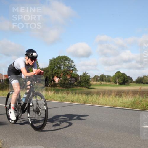 25.08.2024 - Elbe Triathlon Hamburg Fuchs,  Jonas http://msf.ph/oto/6829738 25.08.2024 09:45:53 Radfahren 483, 547, 214, 137, 514, 476, 418, 336, 229 meine-sportfotos.de