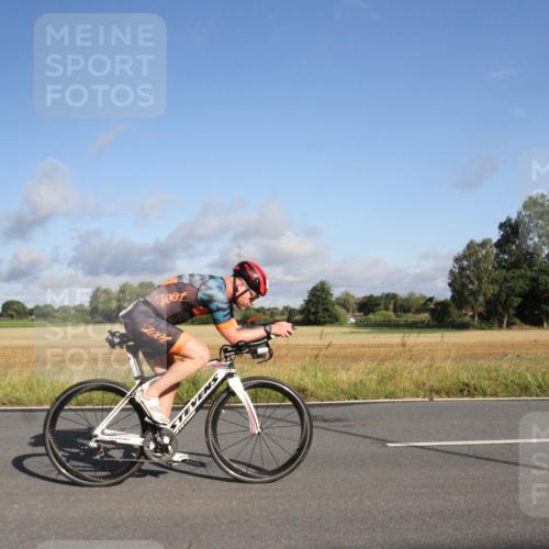 25.08.2024 - Elbe Triathlon Hamburg Fuchs,  Jonas http://msf.ph/oto/6829741 25.08.2024 09:14:01 Radfahren 286, 33, 317, 137 meine-sportfotos.de