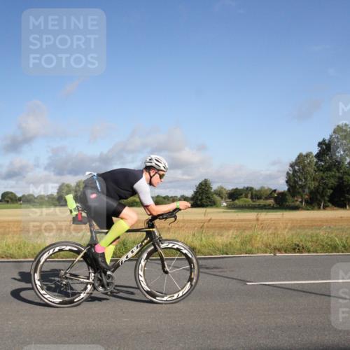 25.08.2024 - Elbe Triathlon Hamburg Fuchs,  Jonas http://msf.ph/oto/6829744 25.08.2024 09:14:03 Radfahren 286, 33, 317, 137, 114 meine-sportfotos.de