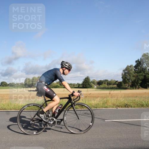25.08.2024 - Elbe Triathlon Hamburg Fuchs,  Jonas http://msf.ph/oto/6829762 25.08.2024 09:14:13 Radfahren 137, 114, 163, 385, 271, 305, 175 meine-sportfotos.de
