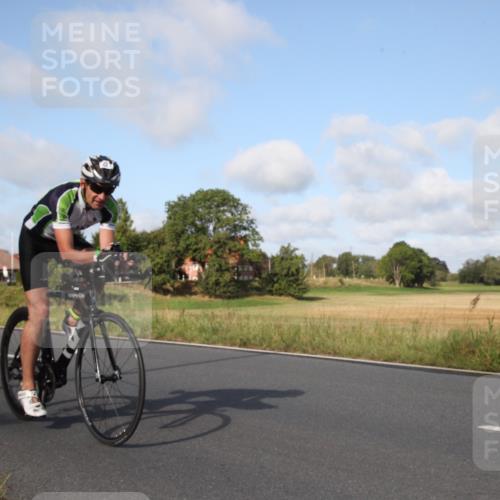 25.08.2024 - Elbe Triathlon Hamburg Fuchs,  Jonas http://msf.ph/oto/6829763 25.08.2024 09:46:01 Radfahren 418, 336, 229, 221, 461, 114 meine-sportfotos.de