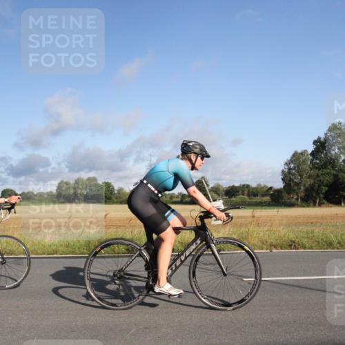 25.08.2024 - Elbe Triathlon Hamburg Fuchs,  Jonas http://msf.ph/oto/6829786 25.08.2024 09:14:31 Radfahren 90, 136, 403, 250 meine-sportfotos.de