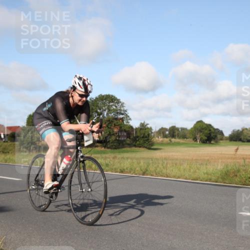 25.08.2024 - Elbe Triathlon Hamburg Fuchs,  Jonas http://msf.ph/oto/6829793 25.08.2024 09:46:27 Radfahren 135, 339 meine-sportfotos.de