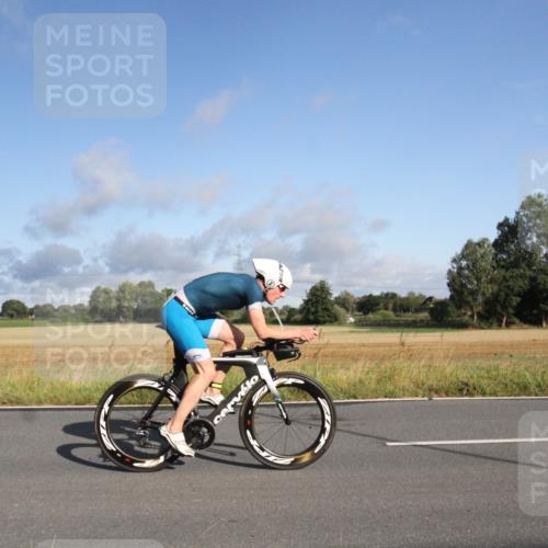 25.08.2024 - Elbe Triathlon Hamburg Fuchs,  Jonas http://msf.ph/oto/6829799 25.08.2024 09:14:33 Radfahren 90, 136, 403, 250 meine-sportfotos.de