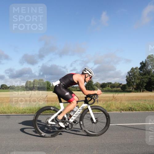 25.08.2024 - Elbe Triathlon Hamburg Fuchs,  Jonas http://msf.ph/oto/6829851 25.08.2024 09:15:06 Radfahren 170, 85, 207, 98 meine-sportfotos.de