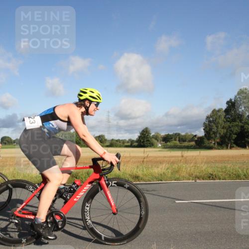 25.08.2024 - Elbe Triathlon Hamburg Fuchs,  Jonas http://msf.ph/oto/6830003 25.08.2024 09:16:35 Radfahren 127, 118, 254, 123, 173, 314 meine-sportfotos.de