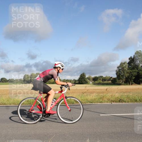 25.08.2024 - Elbe Triathlon Hamburg Fuchs,  Jonas http://msf.ph/oto/6830080 25.08.2024 09:17:50 Radfahren 289, 323, 265, 71 meine-sportfotos.de