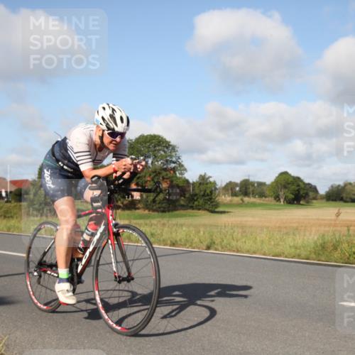 25.08.2024 - Elbe Triathlon Hamburg Fuchs,  Jonas http://msf.ph/oto/6830107 25.08.2024 09:48:42 Radfahren 472, 127, 478, 311, 147, 118 meine-sportfotos.de