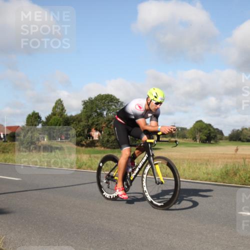 25.08.2024 - Elbe Triathlon Hamburg Fuchs,  Jonas http://msf.ph/oto/6830121 25.08.2024 09:48:50 Radfahren 118, 353, 326, 228, 145, 219 meine-sportfotos.de