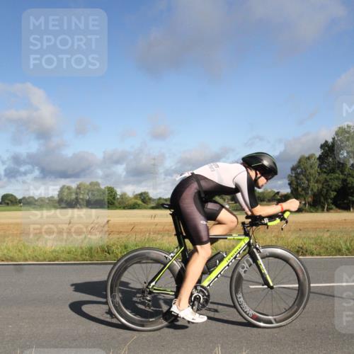 25.08.2024 - Elbe Triathlon Hamburg Fuchs,  Jonas http://msf.ph/oto/6830150 25.08.2024 09:18:53 Radfahren 164, 345, 200, 156, 155 meine-sportfotos.de