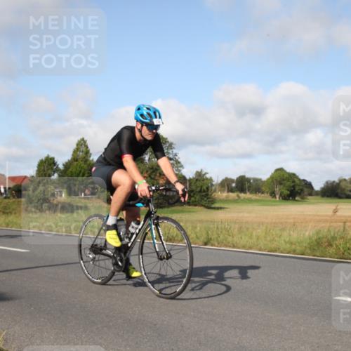 25.08.2024 - Elbe Triathlon Hamburg Fuchs,  Jonas http://msf.ph/oto/6830174 25.08.2024 09:49:29 Radfahren 298, 501, 234, 258, 1851, 307, 538 meine-sportfotos.de