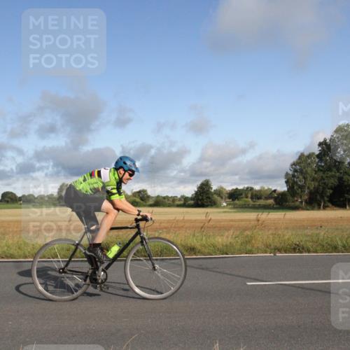25.08.2024 - Elbe Triathlon Hamburg Fuchs,  Jonas http://msf.ph/oto/6830202 25.08.2024 09:19:22 Radfahren 243, 268, 396, 269, 319, 40 meine-sportfotos.de