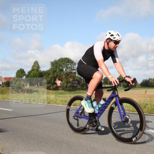 25.08.2024 - Elbe Triathlon Hamburg Fuchs,  Jonas http://msf.ph/oto/6830223 25.08.2024 09:49:46 Radfahren 445, 275, 509, 241, 263, 144, 357, 209 meine-sportfotos.de