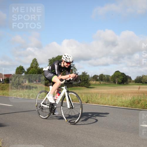 25.08.2024 - Elbe Triathlon Hamburg Fuchs,  Jonas http://msf.ph/oto/6830234 25.08.2024 09:49:51 Radfahren 263, 144, 357, 209, 399, 433 meine-sportfotos.de