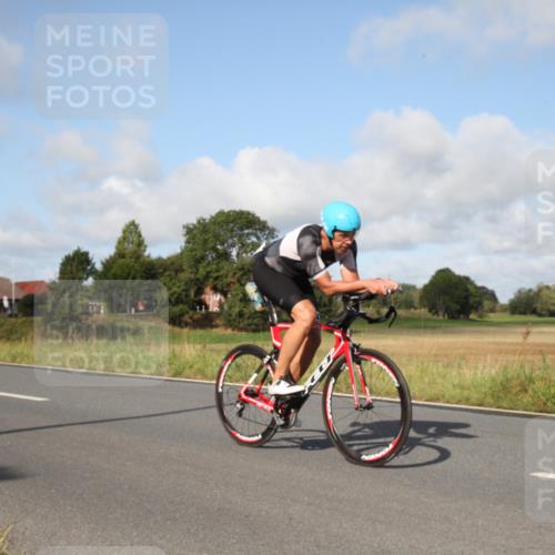 25.08.2024 - Elbe Triathlon Hamburg Fuchs,  Jonas http://msf.ph/oto/6830250 25.08.2024 09:49:55 Radfahren 144, 357, 209, 399, 433 meine-sportfotos.de